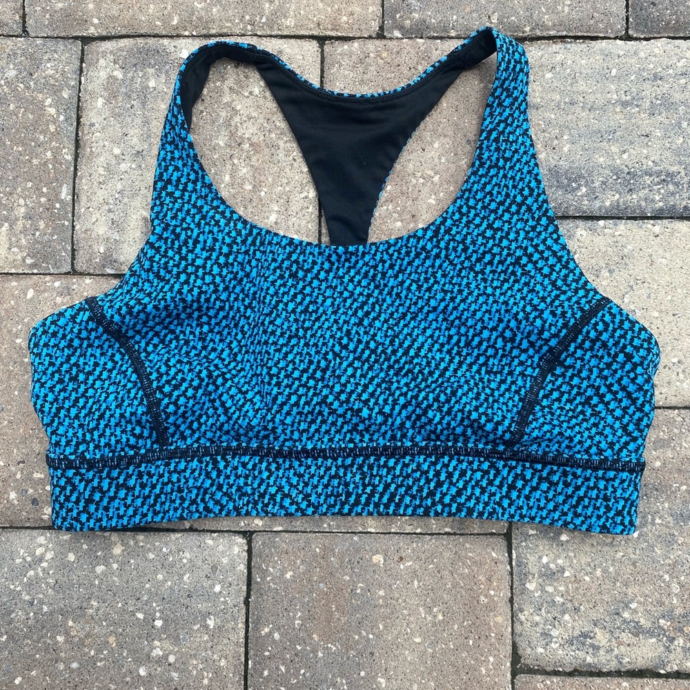 Lululemon sports bra